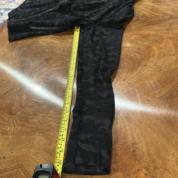 Lululemon Black Camouflage  zip up jacket - Picture 13 of 13